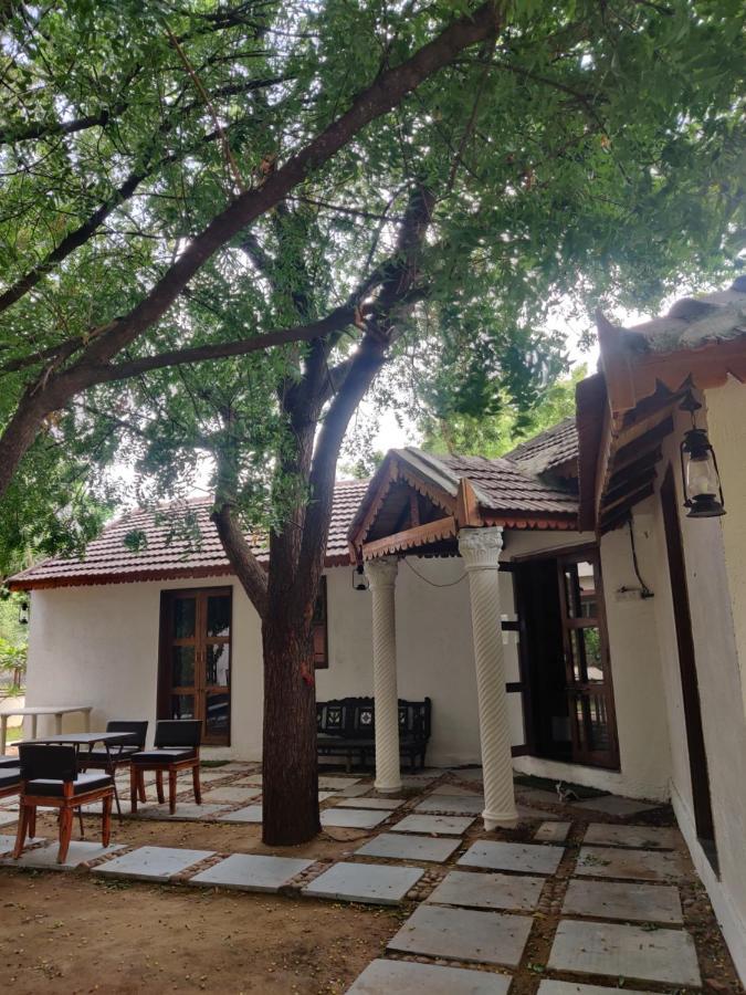 Bk'S Villa Royal At Kensville Golf & Country Club Ahmedabad Luaran gambar